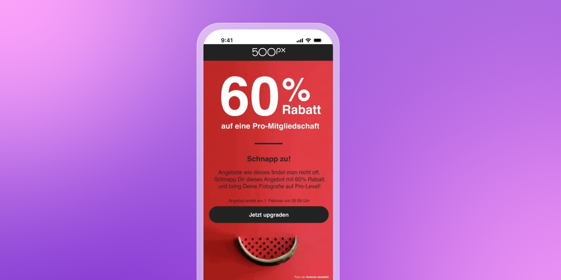 a phone screen displays a 60 % rabatt offer